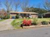 /assets/images/Triplex019.jpg © Lake Hickory Realty, LLC