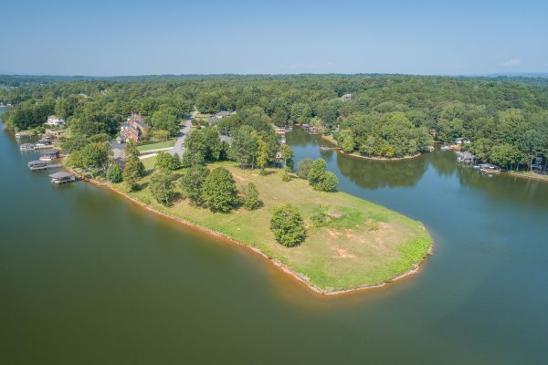 Harbor Town on Lake Hickory, NC